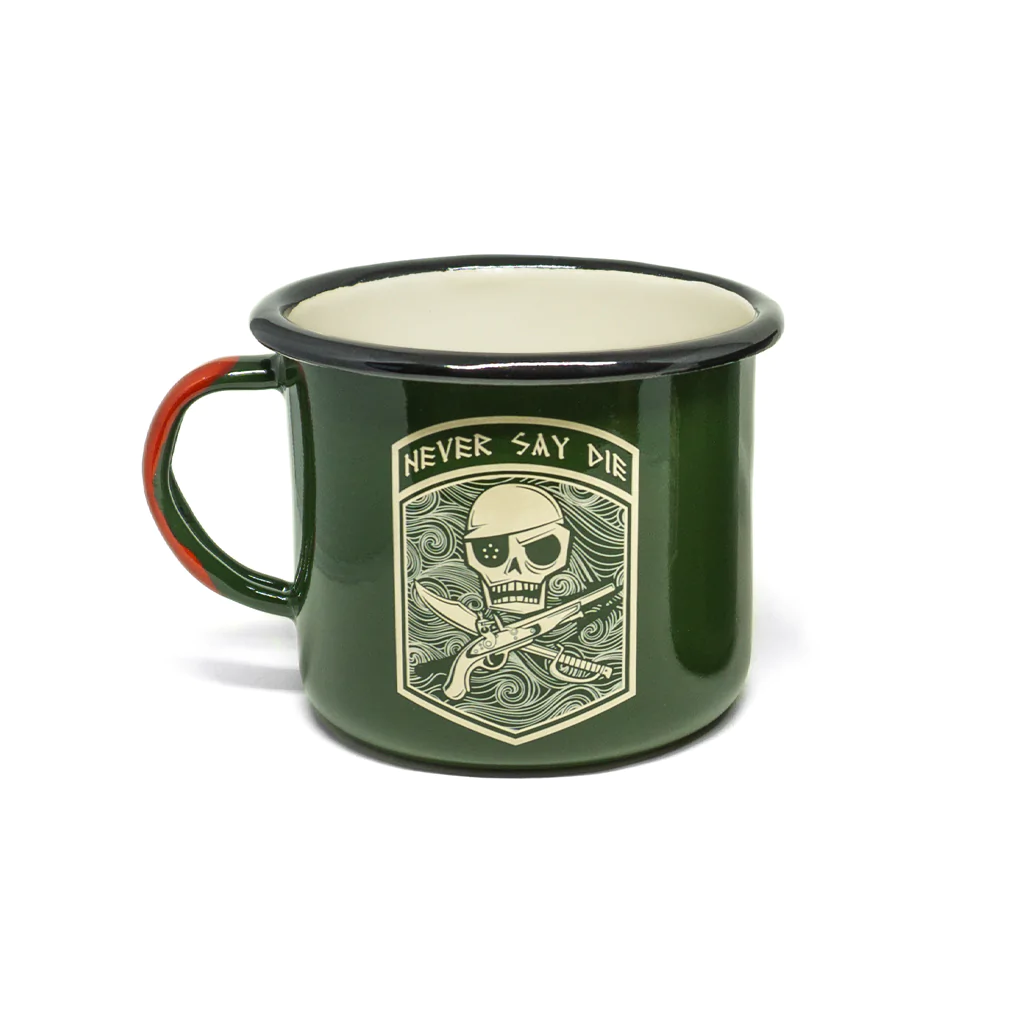 PDW | Never Say Die | AT Enamelware Mug 16oz i gruppen  hos Equipt AB (4190177)