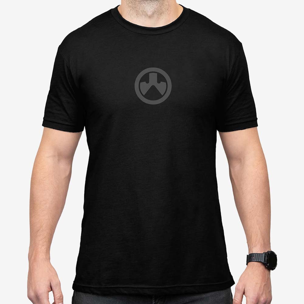 MAGPUL | Icon Logo CVC T-Shirt | BLACK i gruppen MAGPUL KAMPANJ hos Equipt AB (MAG1115-001)