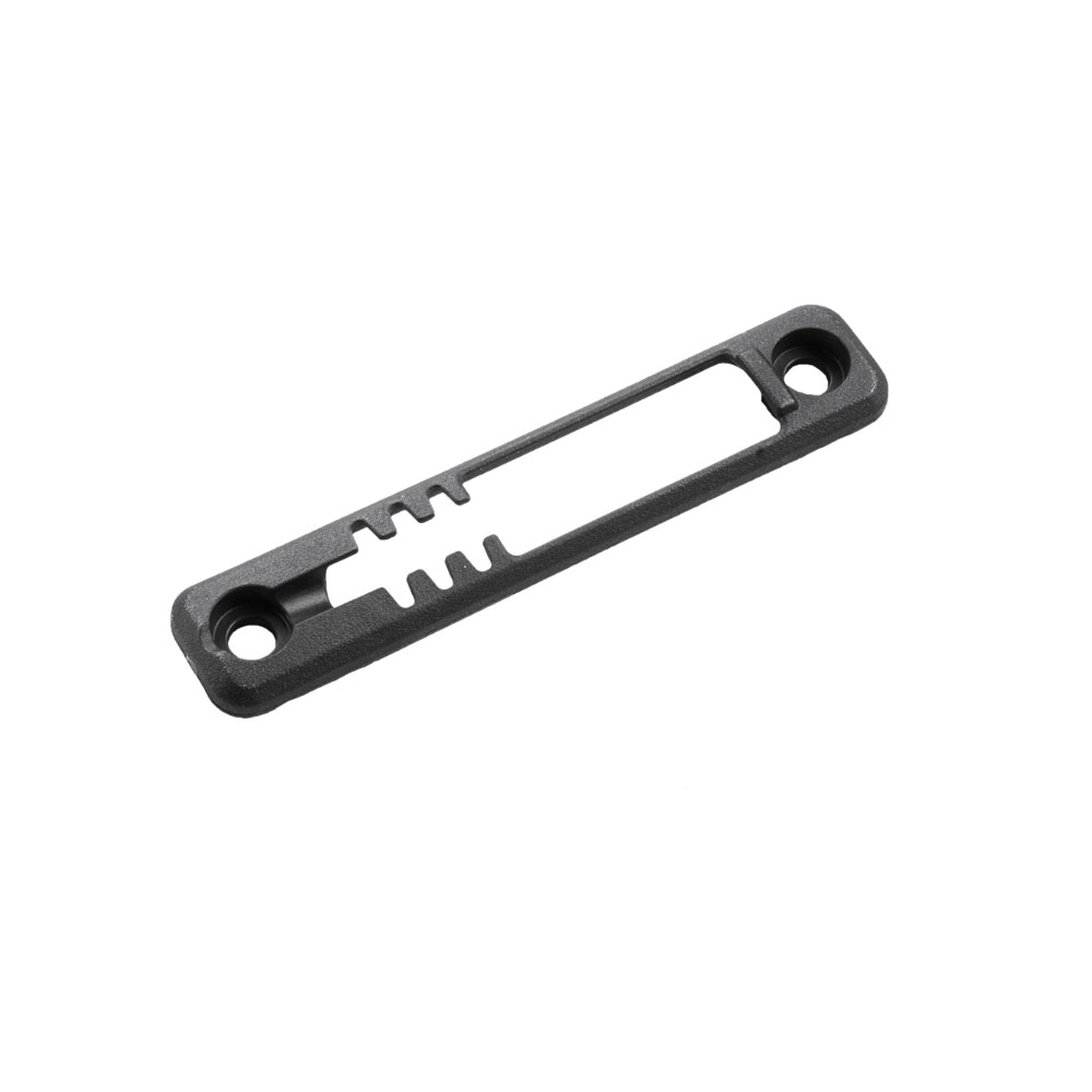 MAGPUL | M-LOK Tape Switch Mounting Plate – Surefire ST i gruppen SPORTSKYTTE hos Equipt AB (MAG617-BLK)