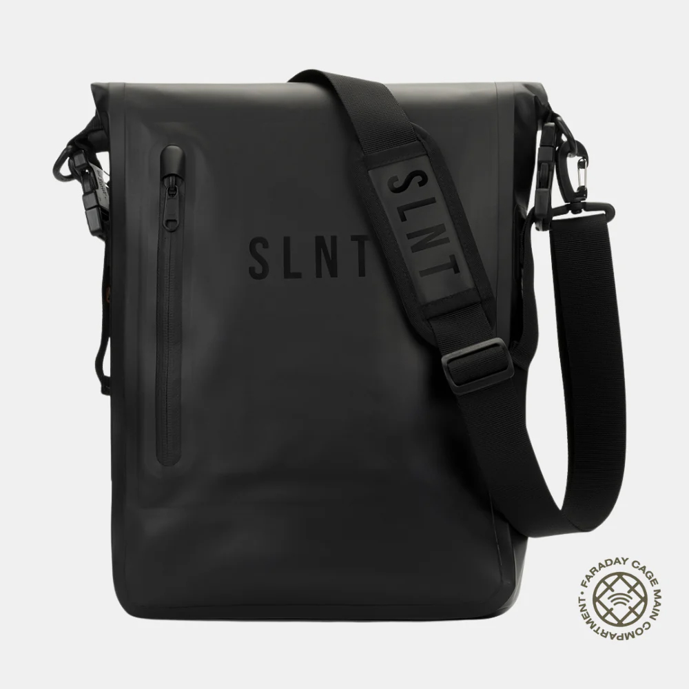 SLNT | Faraday Laptop Dry Bag | Black i gruppen FRVARING hos Equipt AB (SLNT-SPB-L15B)