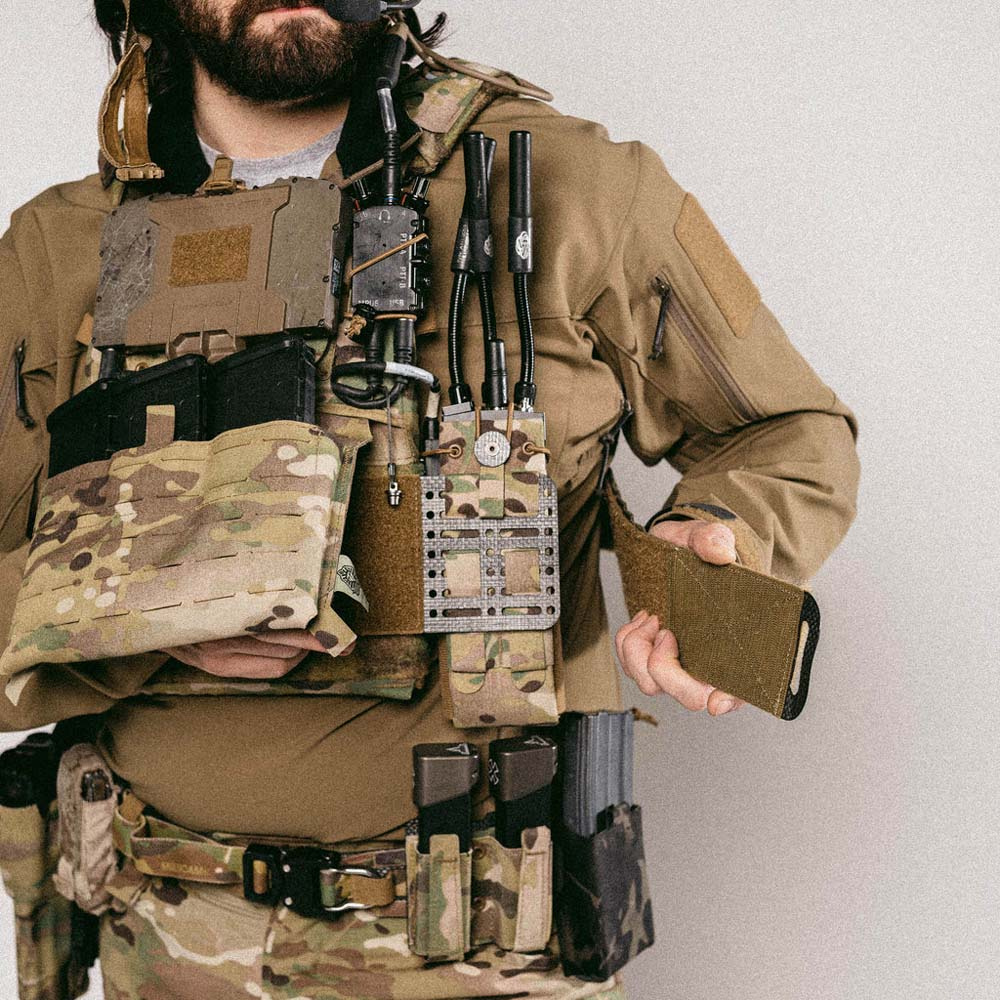 FERRO CONCEPTS | RADIO POCKET  | Ranger Green