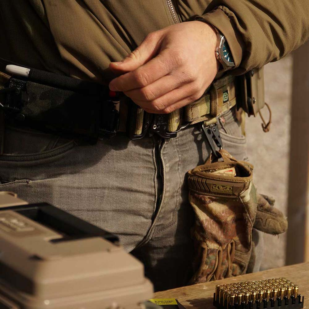 BLACK TRIDENT | HOLD MY STUFF